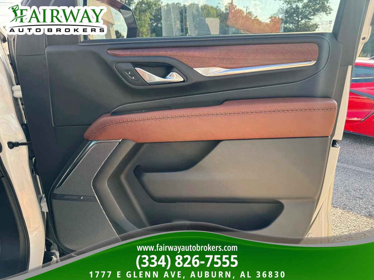 Used 2023 GMC Yukon Denali Ultimate AWD/4WD image 34