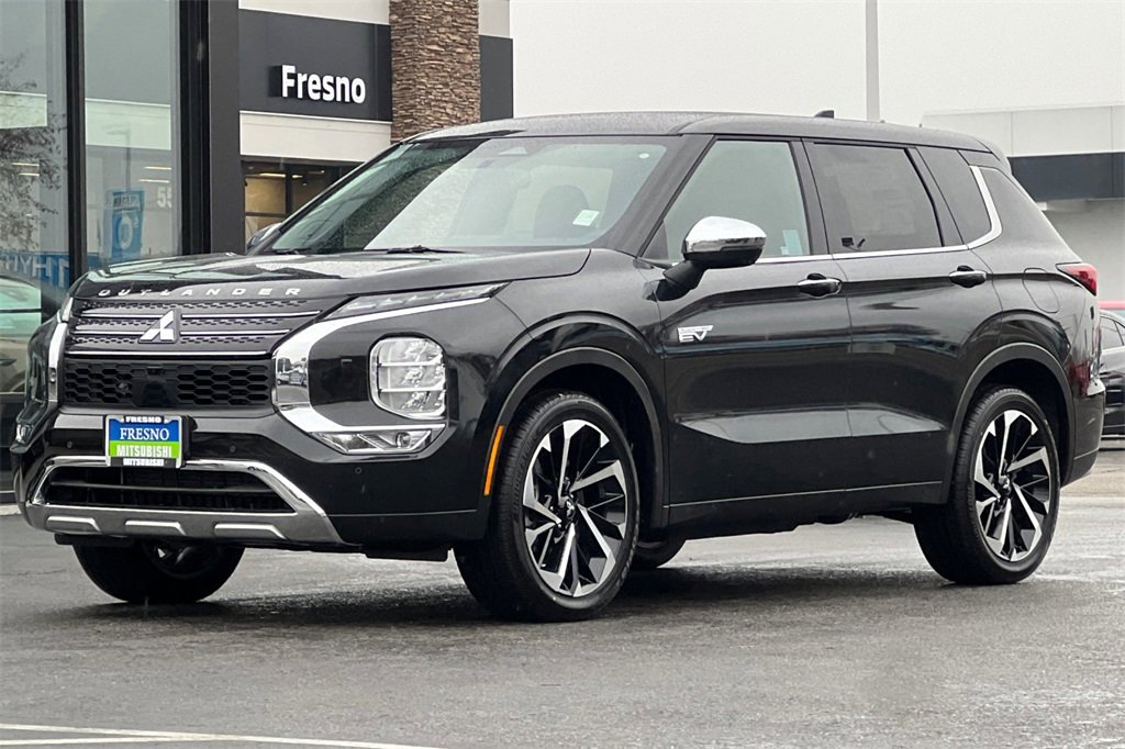 New 2025 Mitsubishi Outlander SE image 9