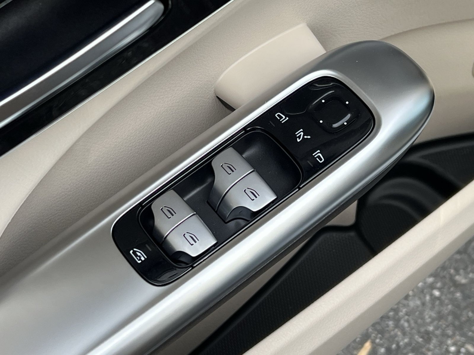 New 2027 Mercedes-Benz C 300 4MATIC Sedan image 20