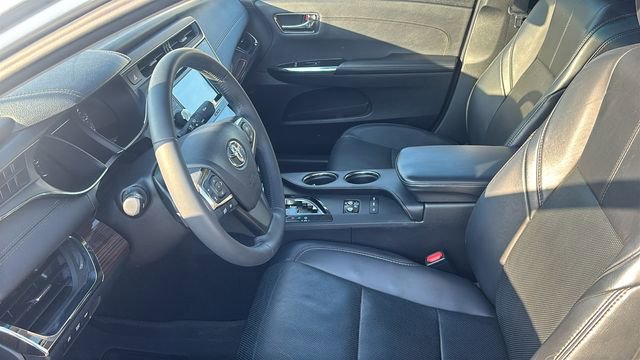 Used 2015 Toyota Avalon Limited image 25