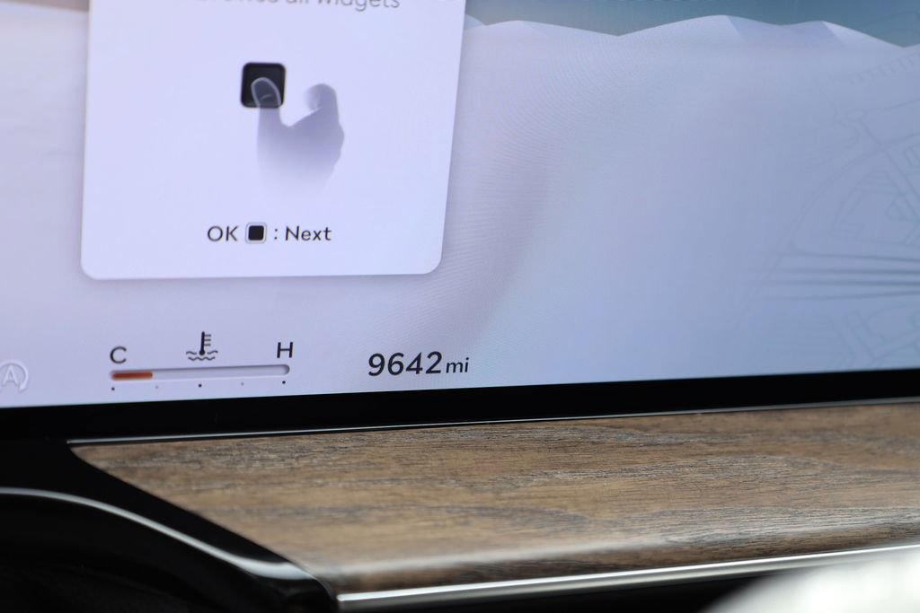 Used 2025 Genesis GV80 2.5T Prestige AWD/4WD image 15