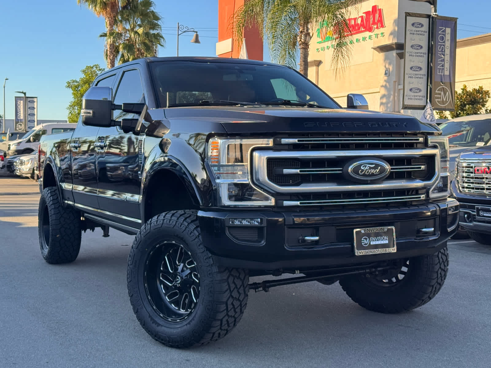 Certified 2020 Ford F250 Platinum w/ Tremor Off-Road Package AWD/4WD image 2
