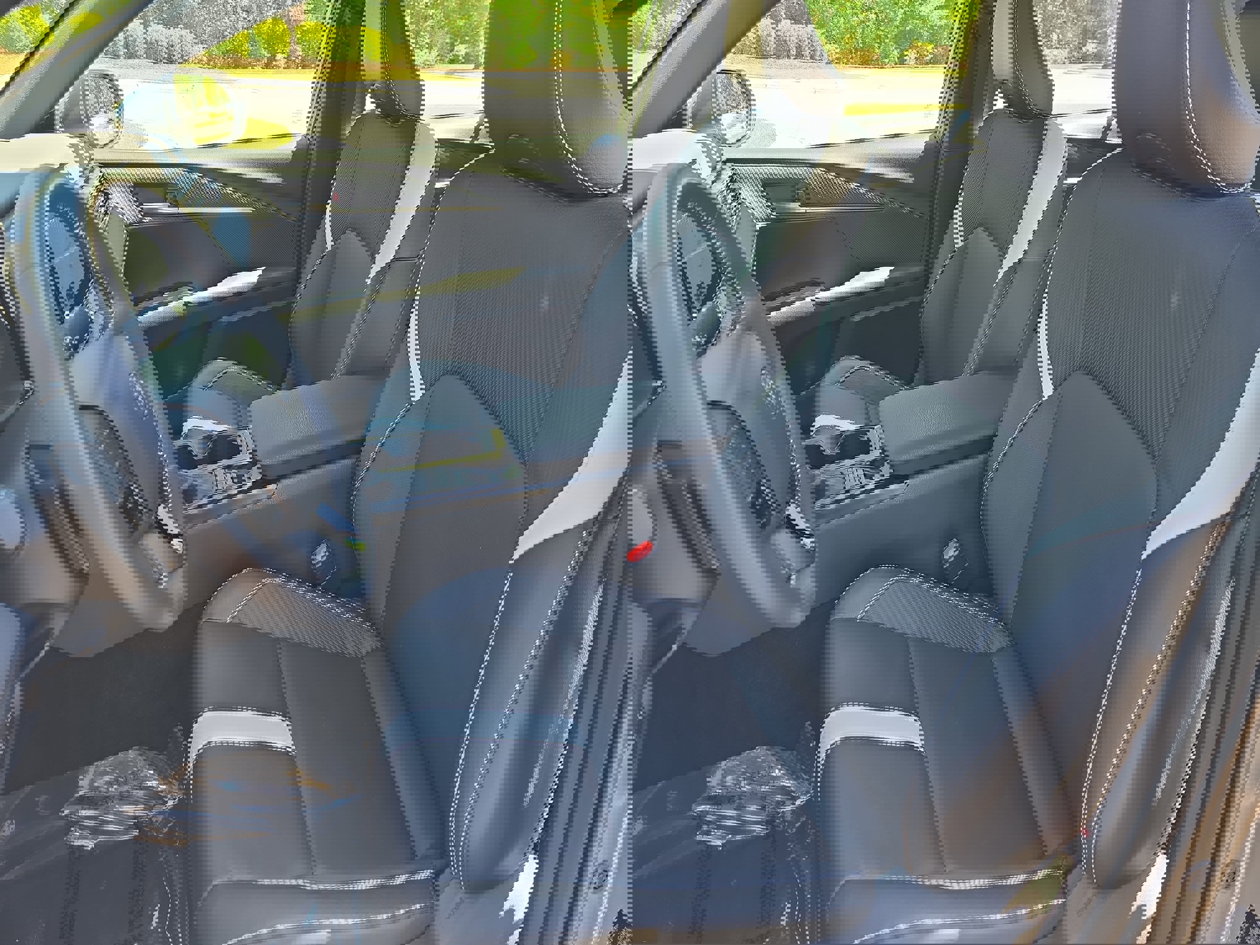 Used 2025 Toyota Camry SE FWD image 17