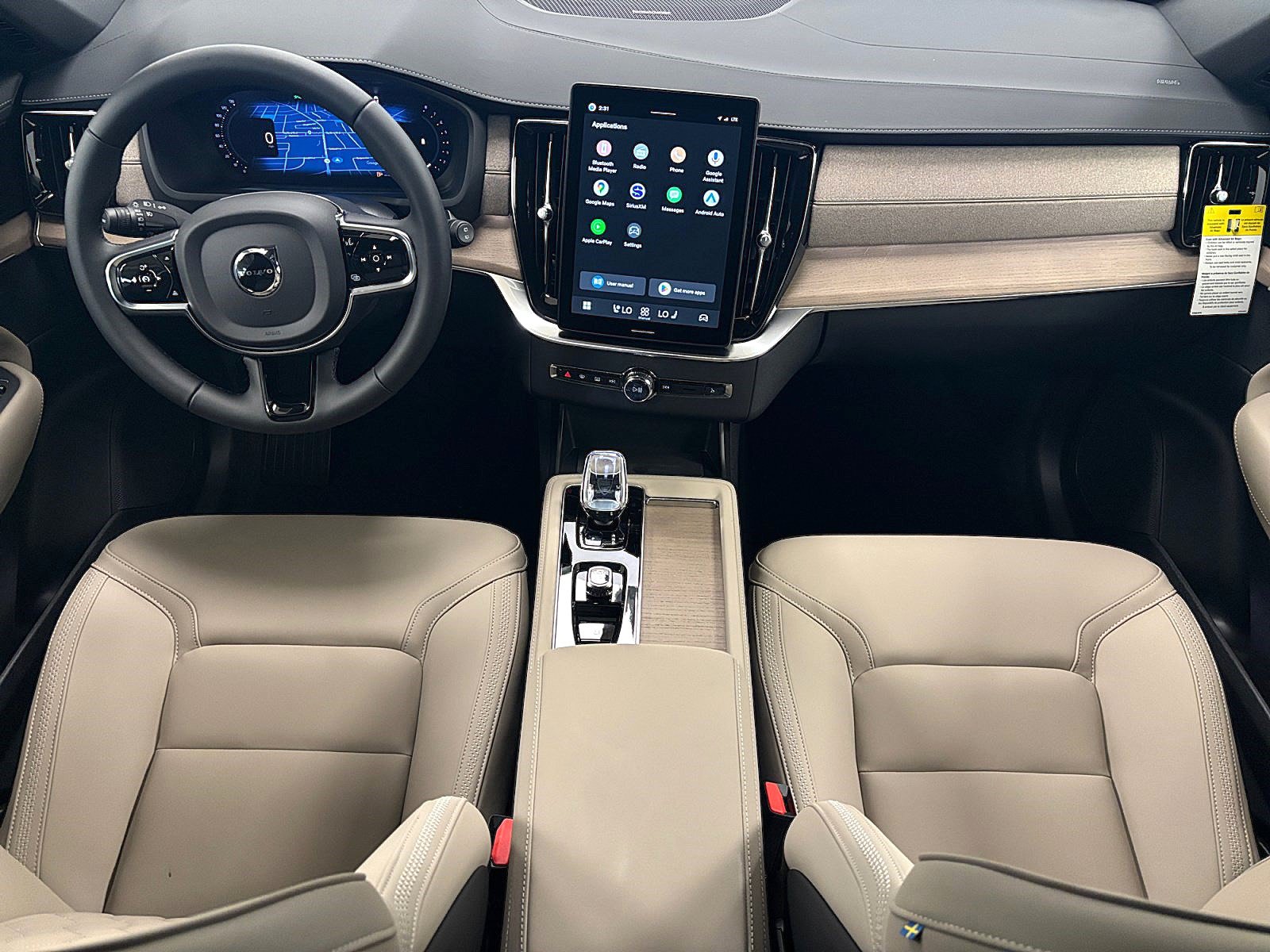 New 2026 Volvo XC90 B6 Plus w/ Protection Package AWD/4WD image 15