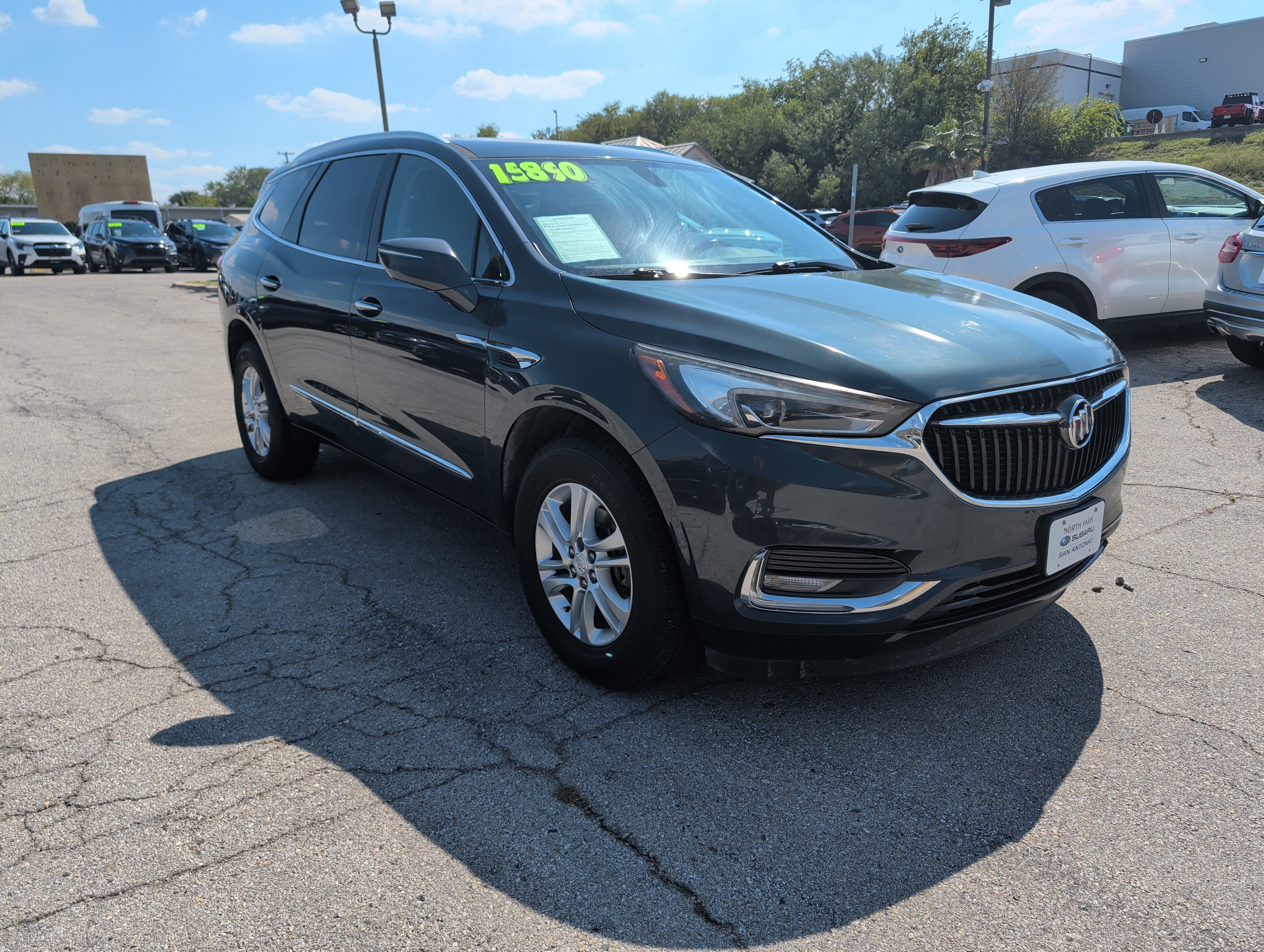 Used 2019 Buick Enclave Essence FWD image 13