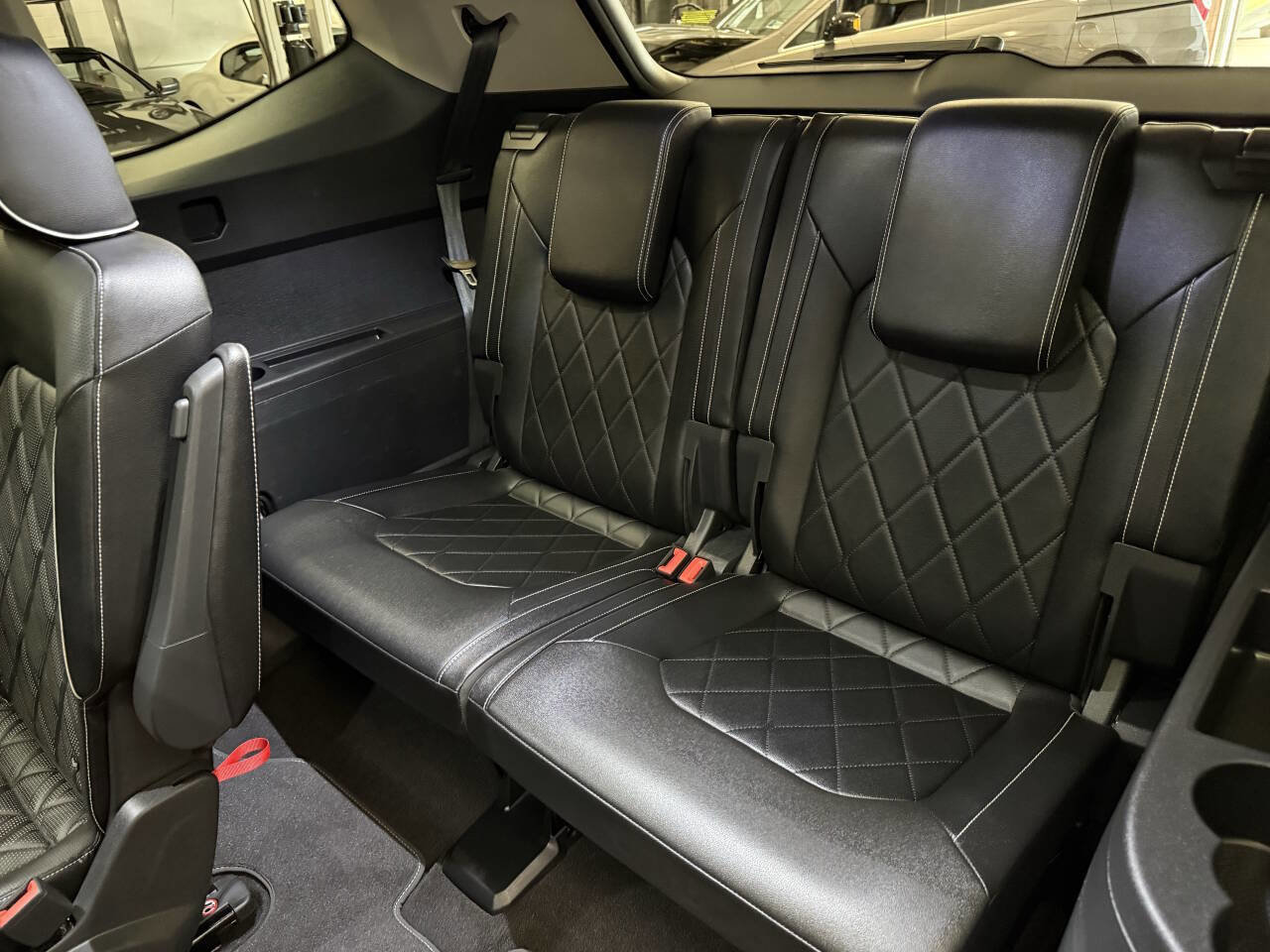 Used 2024 Volkswagen Atlas SEL Premium R-Line image 28