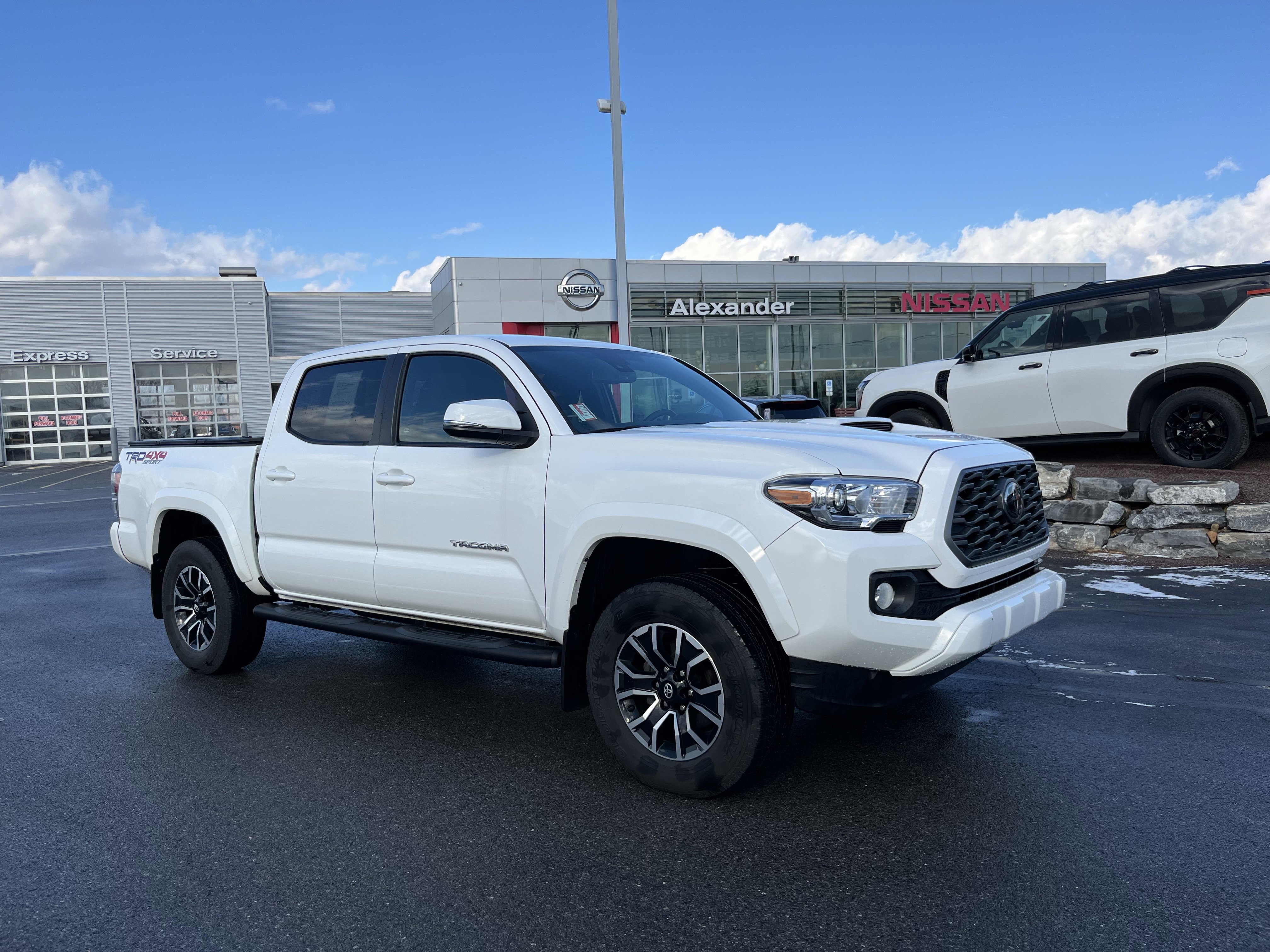 Used 2023 Toyota Tacoma TRD Sport video 1