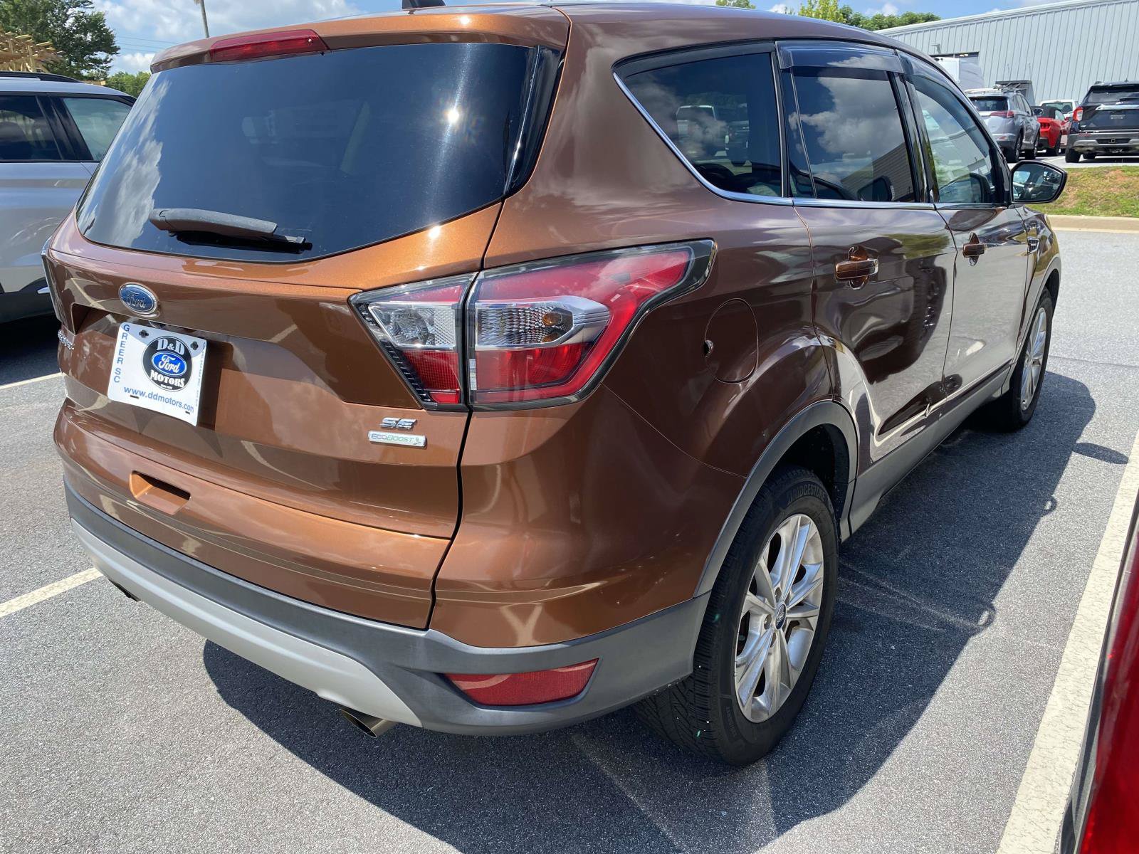 Used 2017 Ford Escape SE FWD image 7