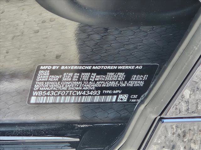 Used 2026 BMW iX xDrive45 image 18