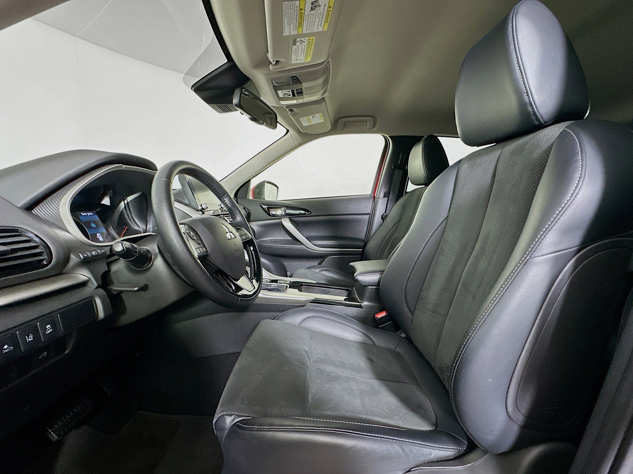 Used 2025 Mitsubishi Eclipse Cross SE image 13