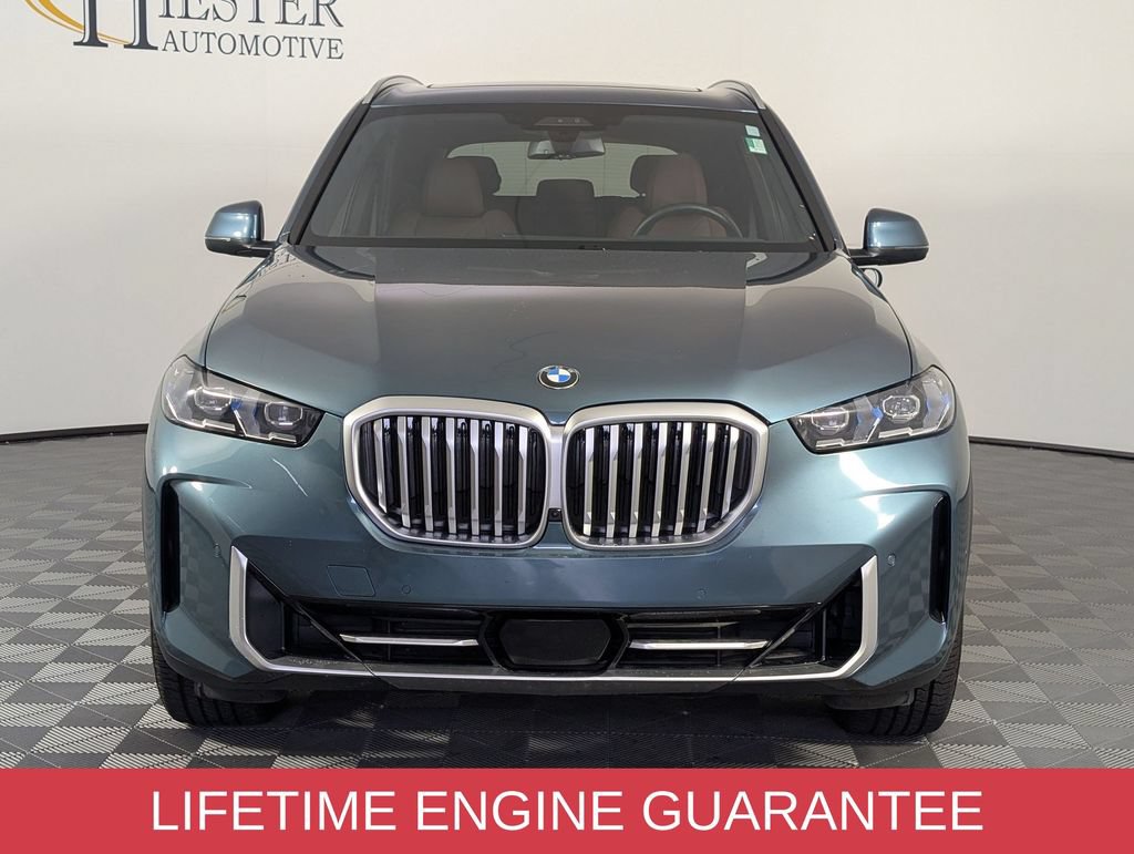 Used 2024 BMW X5 xDrive40i w/ Premium Package AWD/4WD image 3