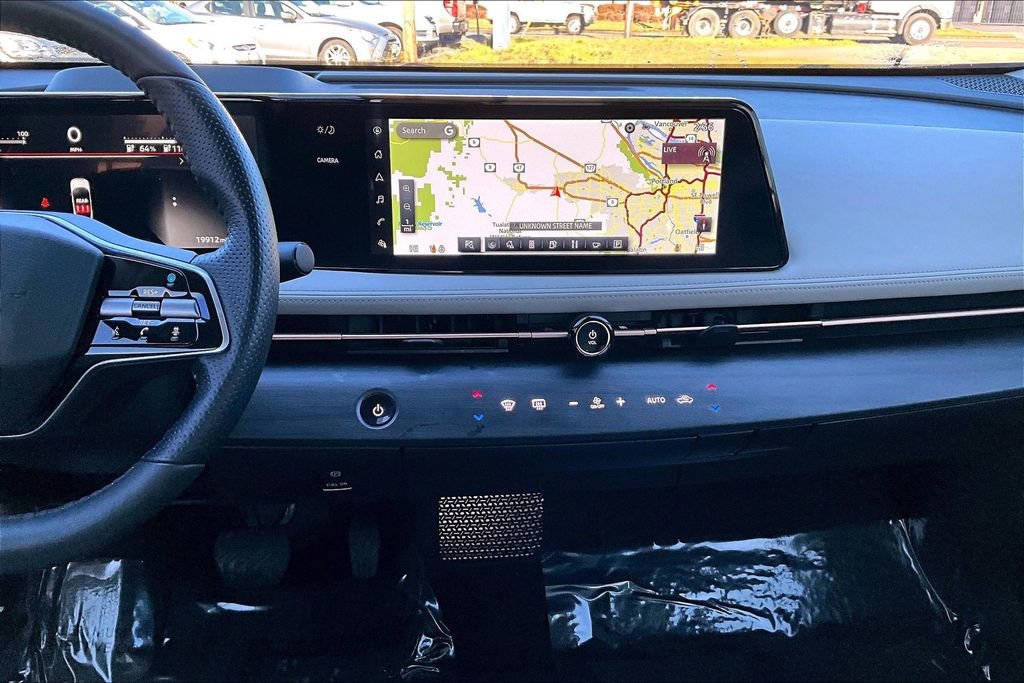 Used 2023 Nissan Ariya FWD image 8