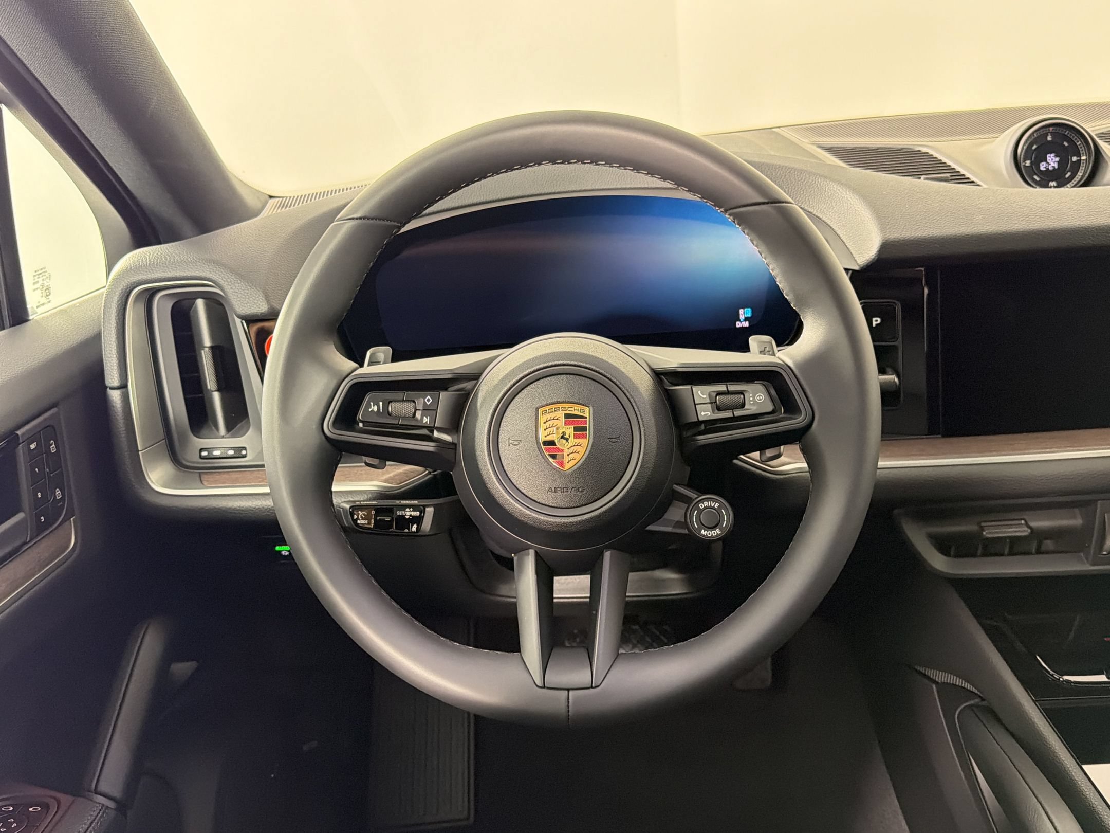 Certified 2026 Porsche Cayenne Coupe AWD/4WD image 21