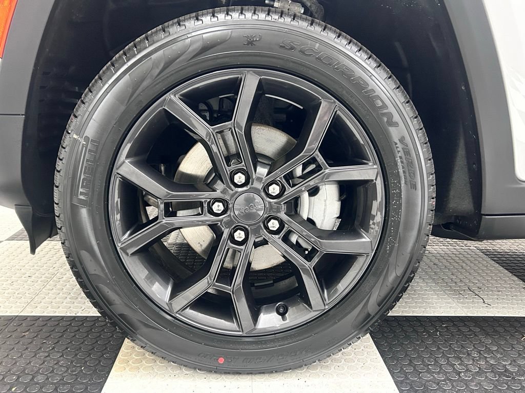 New 2025 Jeep Grand Cherokee Limited AWD/4WD image 8