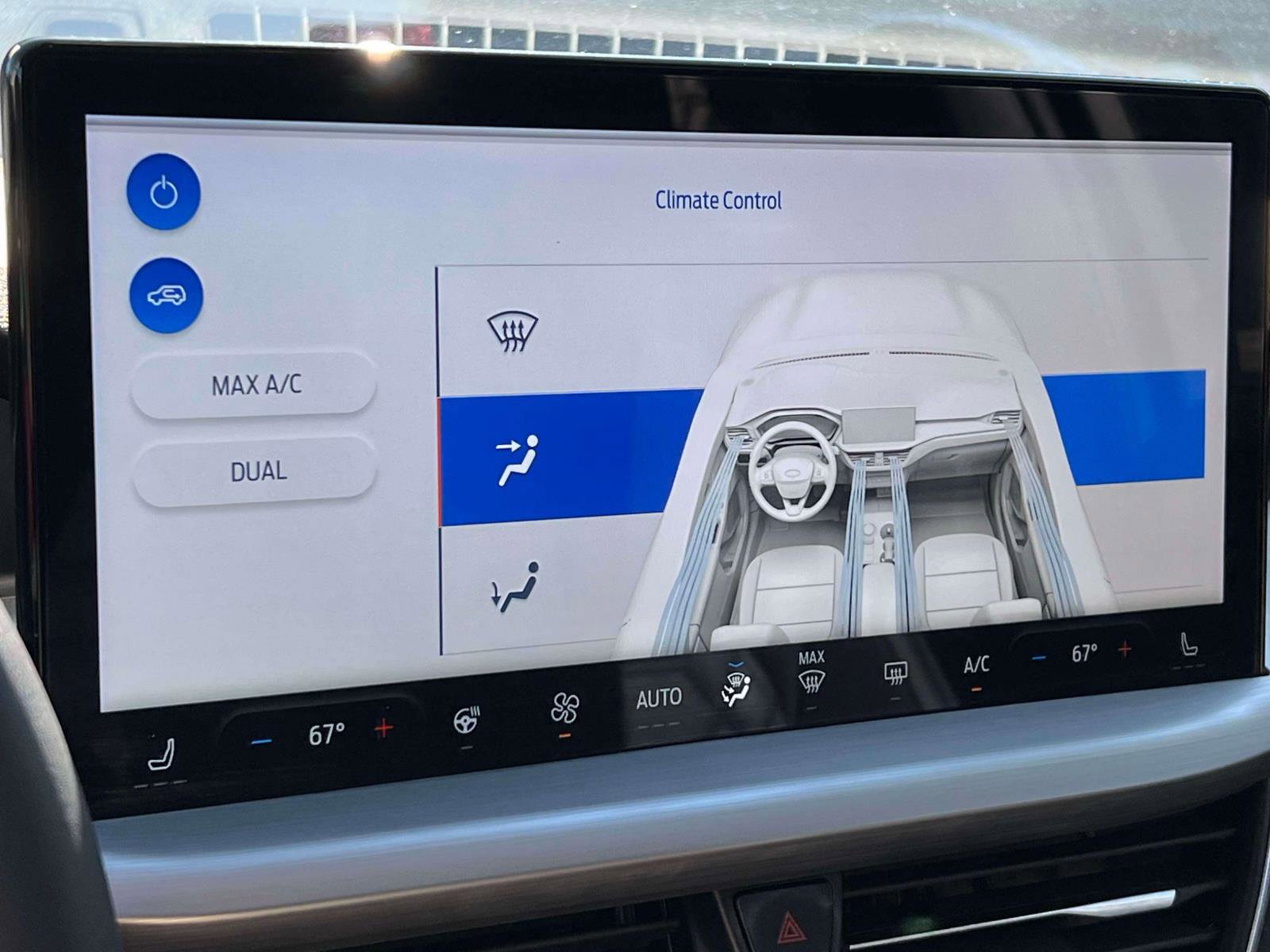 Used 2023 Ford Escape Platinum w/ Premium Technology Package image 21