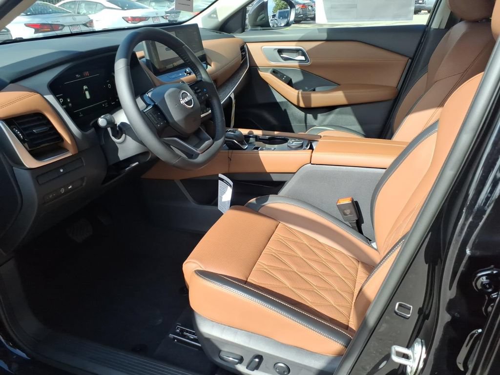 New 2026 Nissan Rogue Platinum AWD/4WD image 13