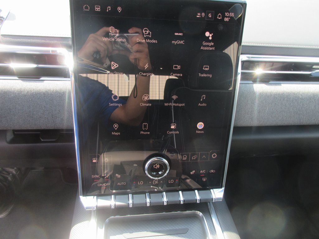 New 2026 GMC Sierra EV Elevation w/ LPO, Elevation Dark Package image 16