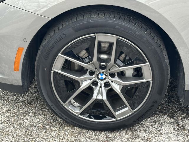 Used 2026 BMW 530i xDrive w/ Premium Package image 13