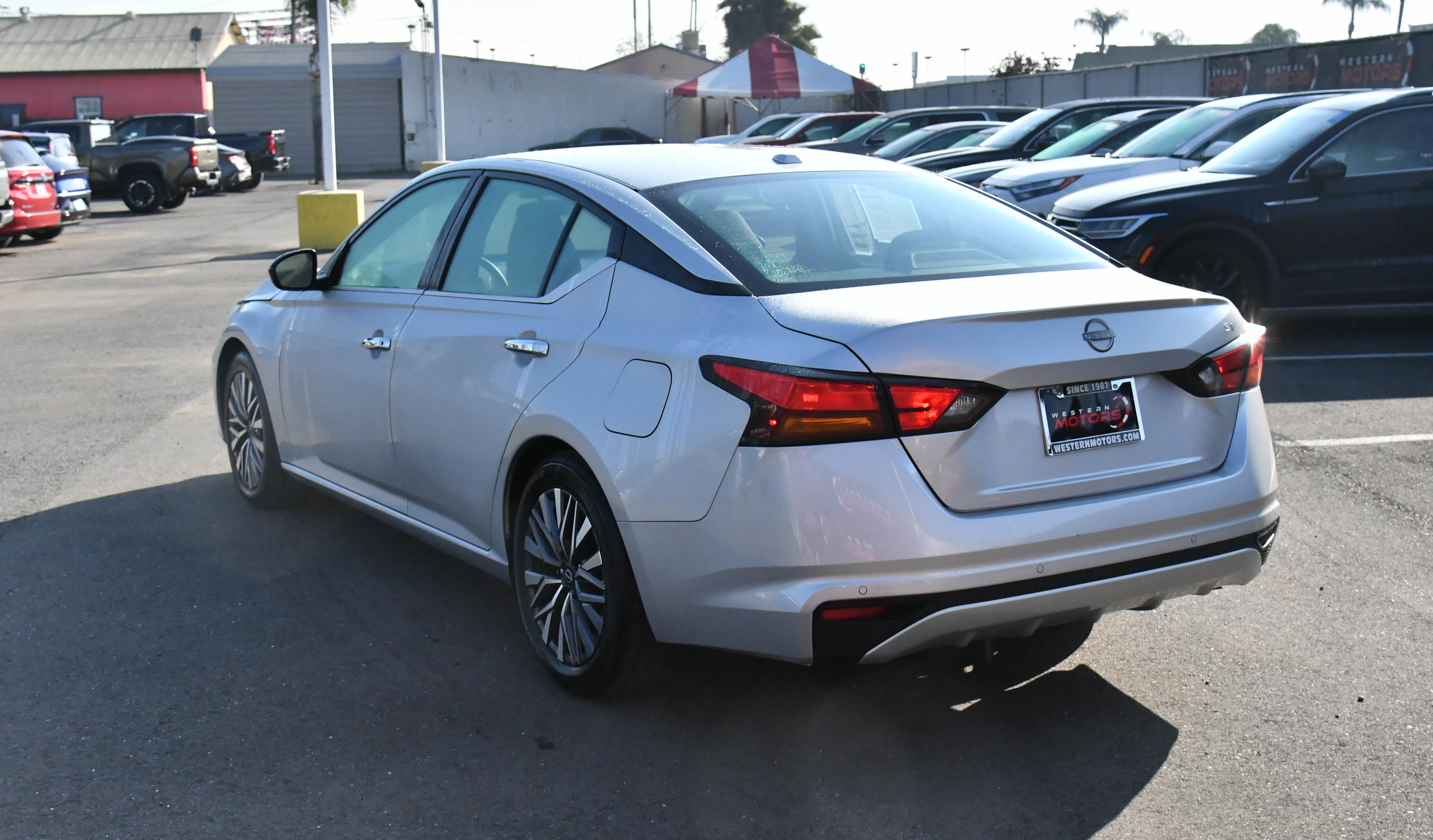 Used 2024 Nissan Altima 2.5 SV image 6