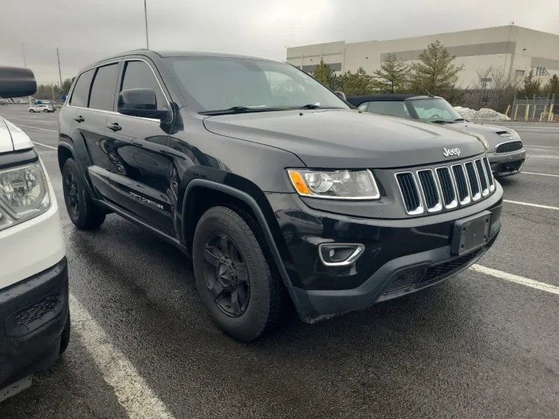 Used 2016 Jeep Grand Cherokee Laredo image 5