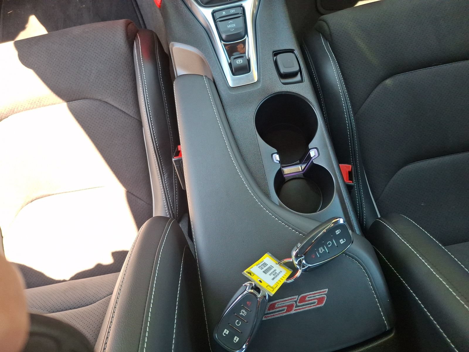 Used 2022 Chevrolet Camaro SS RWD image 12