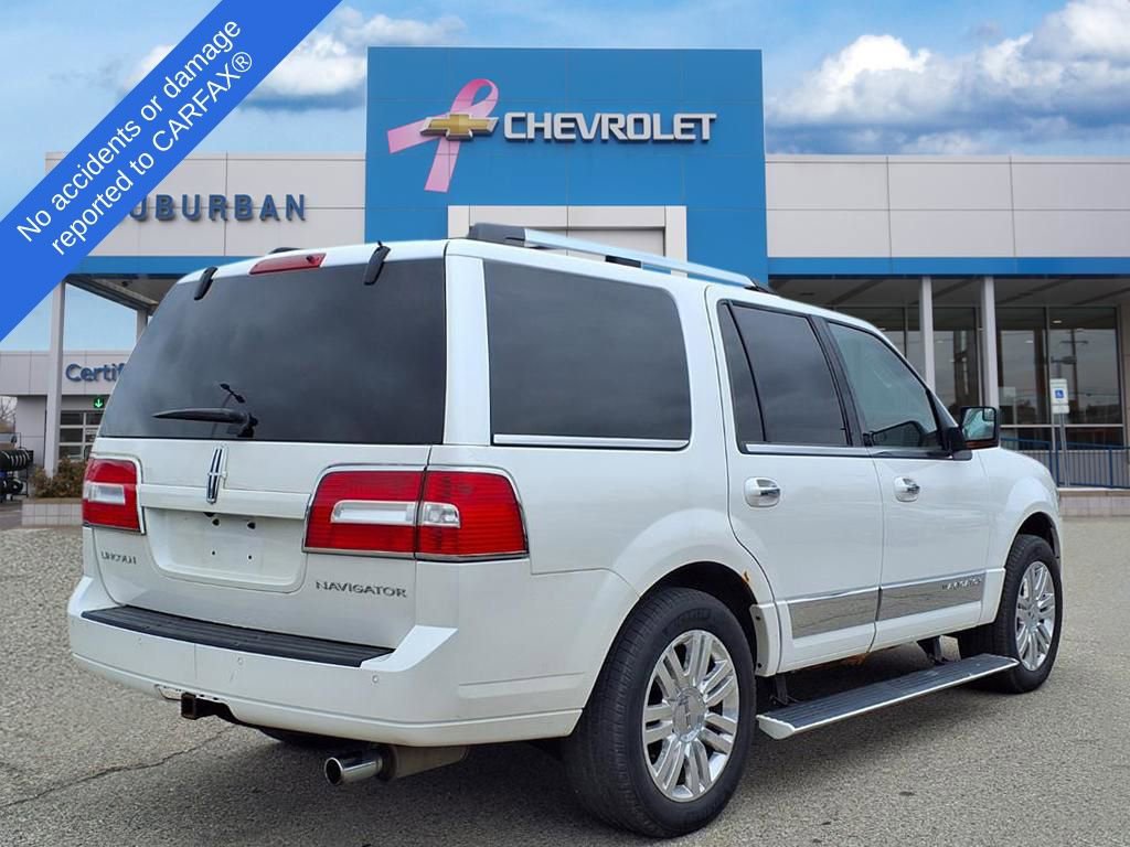 Used 2014 Lincoln Navigator Base image 5