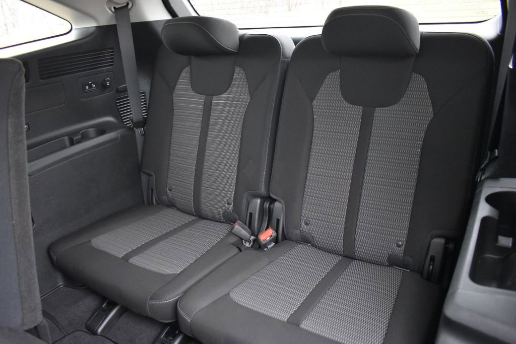 Used 2023 Kia Sorento LX FWD image 20