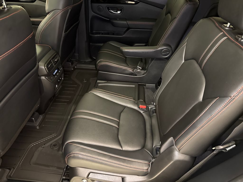 New 2026 Honda Pilot TrailSport image 18