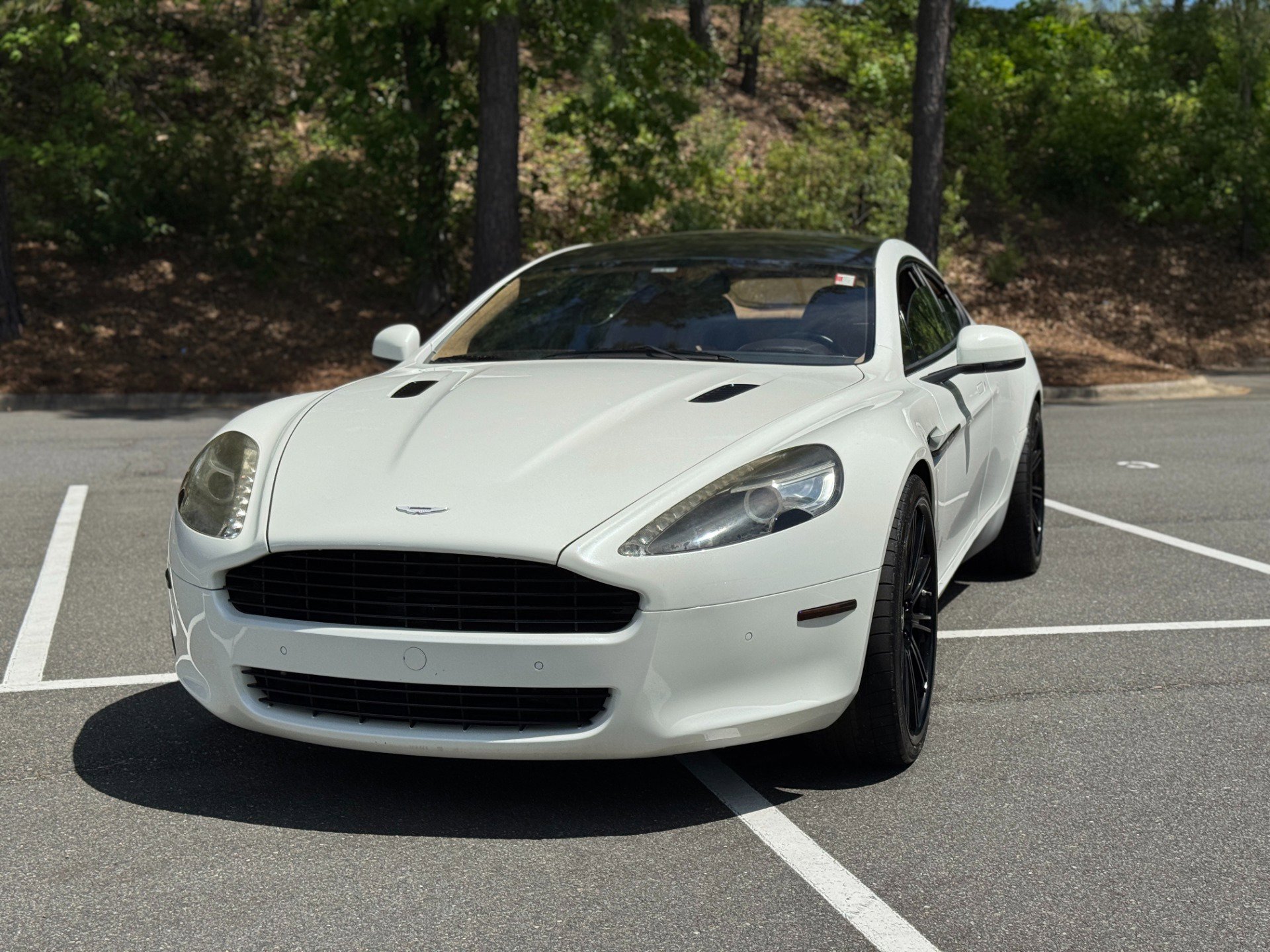 Used 2011 Aston Martin Rapide RWD image 3