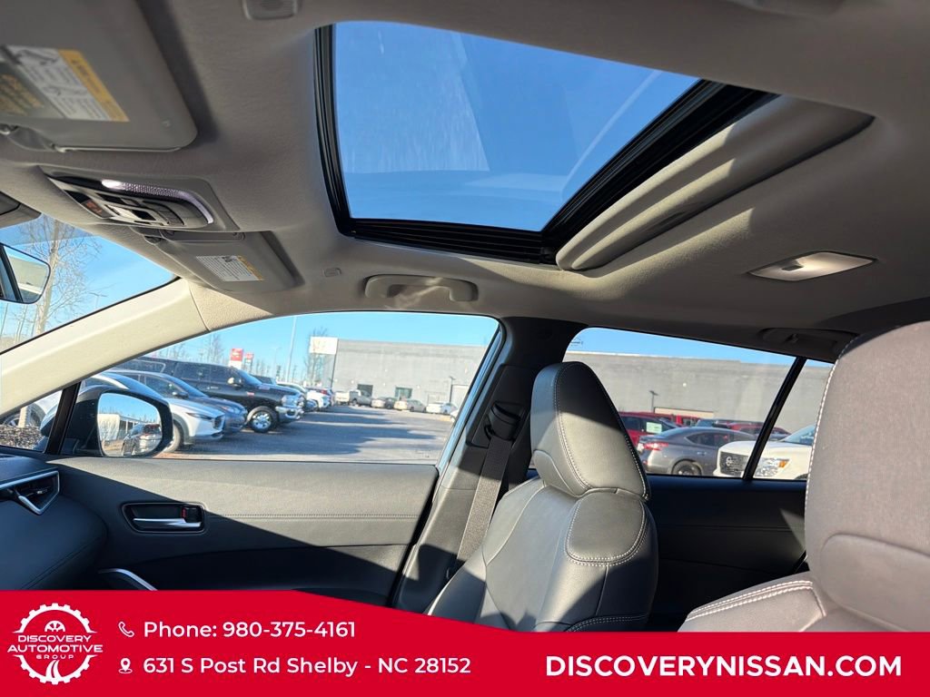 Used 2023 Toyota Corolla Cross XLE image 29