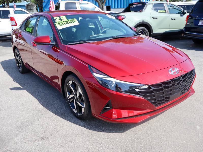 Used 2023 Hyundai Elantra SEL w/ Convenience Package FWD image 8
