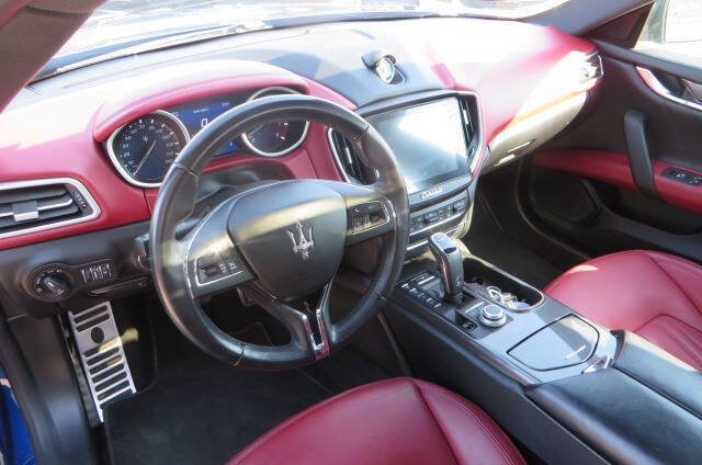Used 2019 Maserati Ghibli S Q4 AWD/4WD image 10
