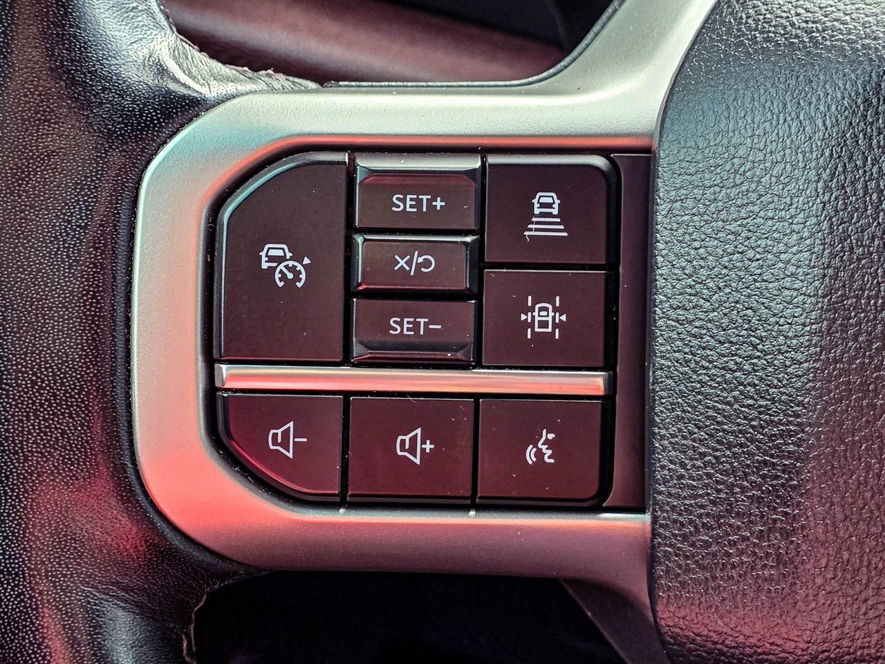 Used 2024 Ford Expedition Max Limited image 24