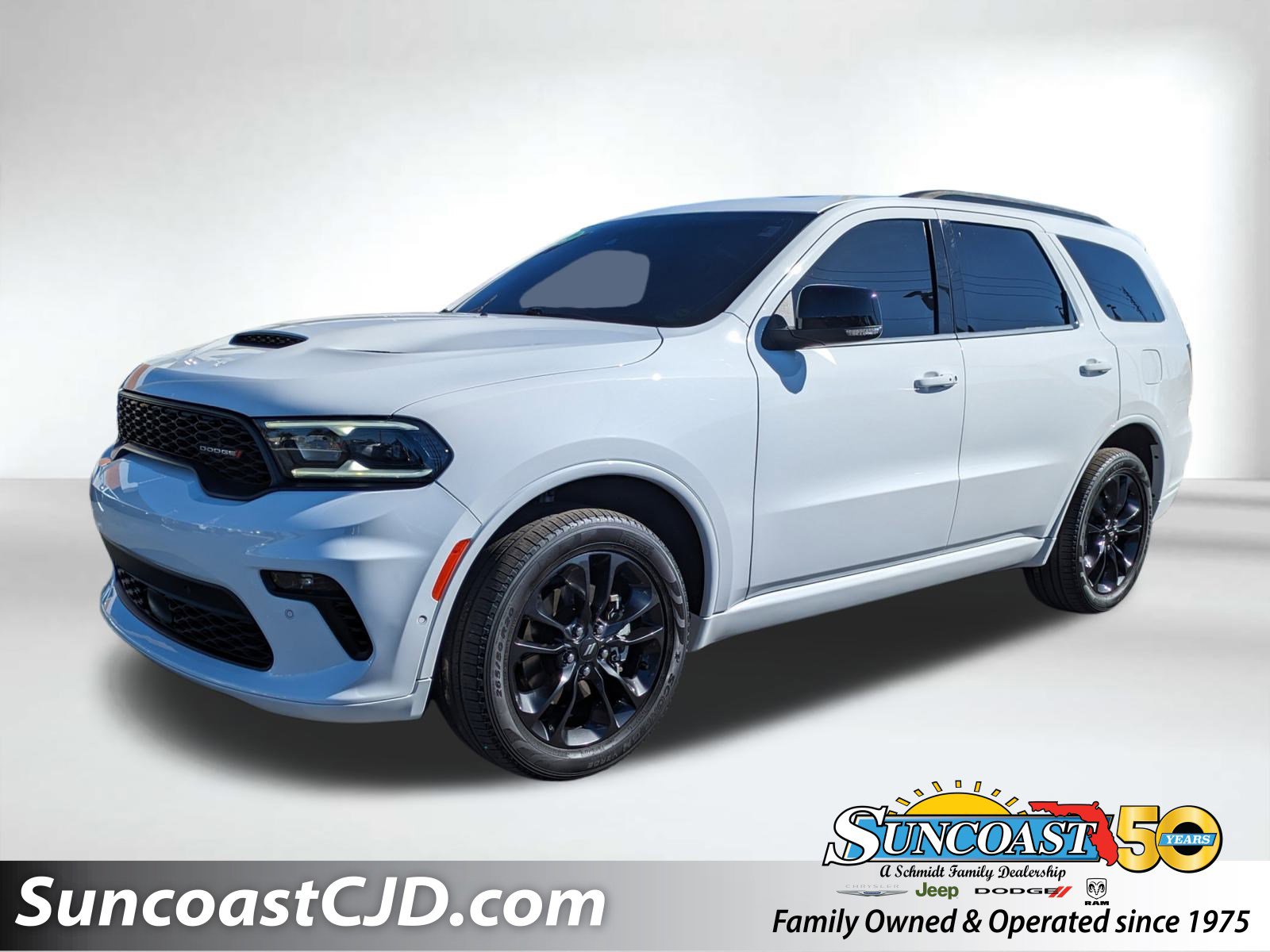 Certified 2023 Dodge Durango GT image 1