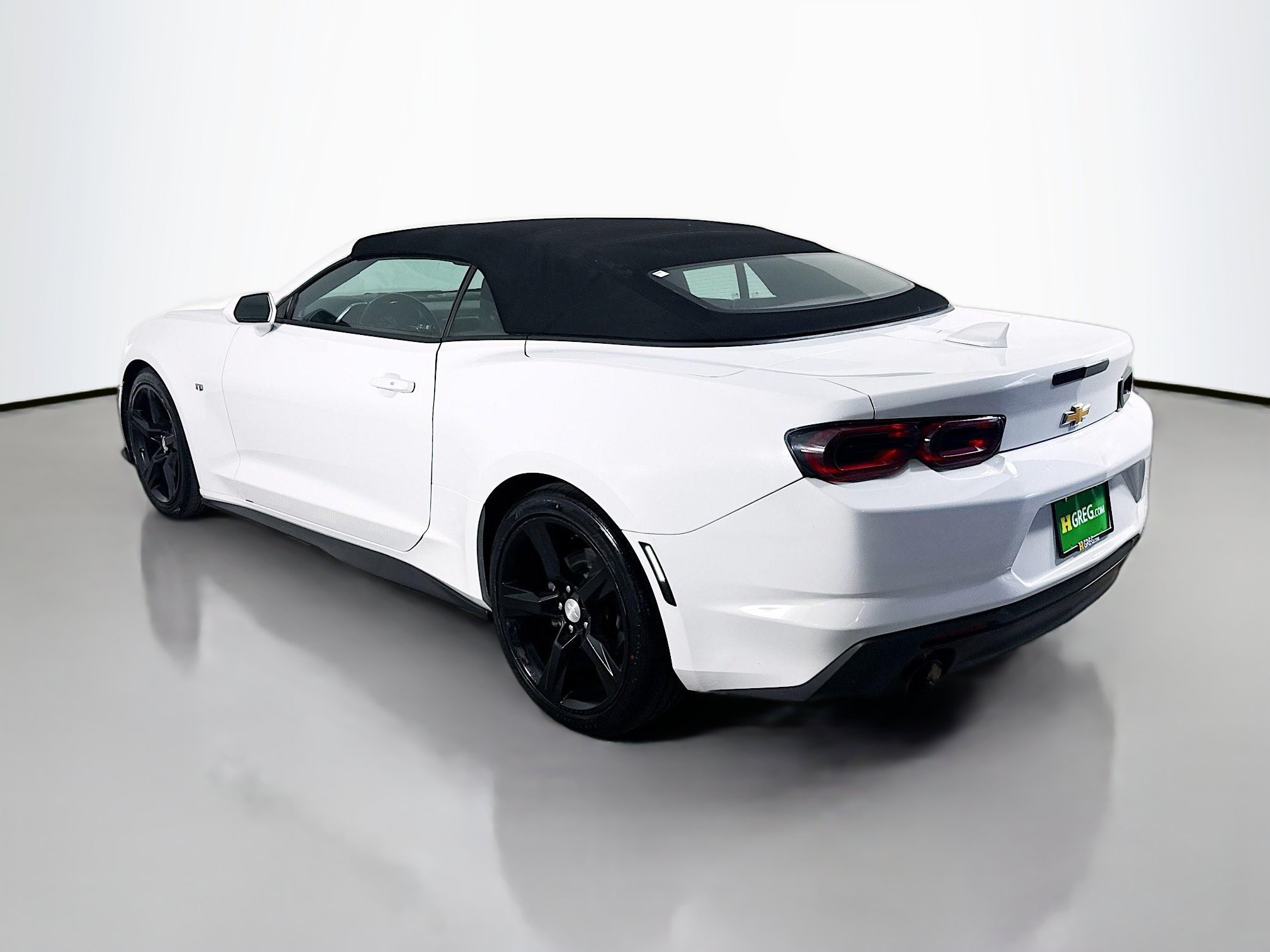 Used 2019 Chevrolet Camaro LT RWD image 7