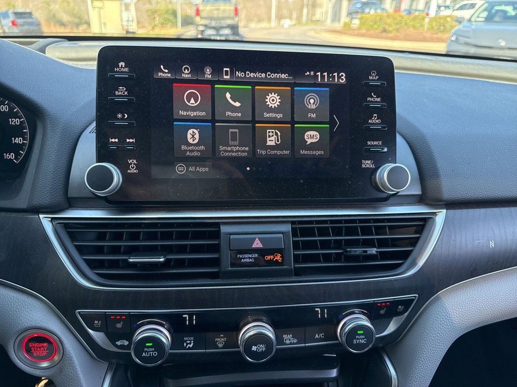 Used 2018 Honda Accord Touring image 11