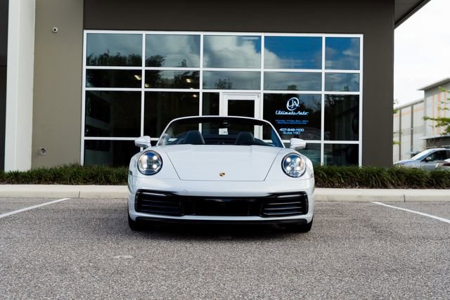 Used 2024 Porsche 911 Carrera RWD image 9