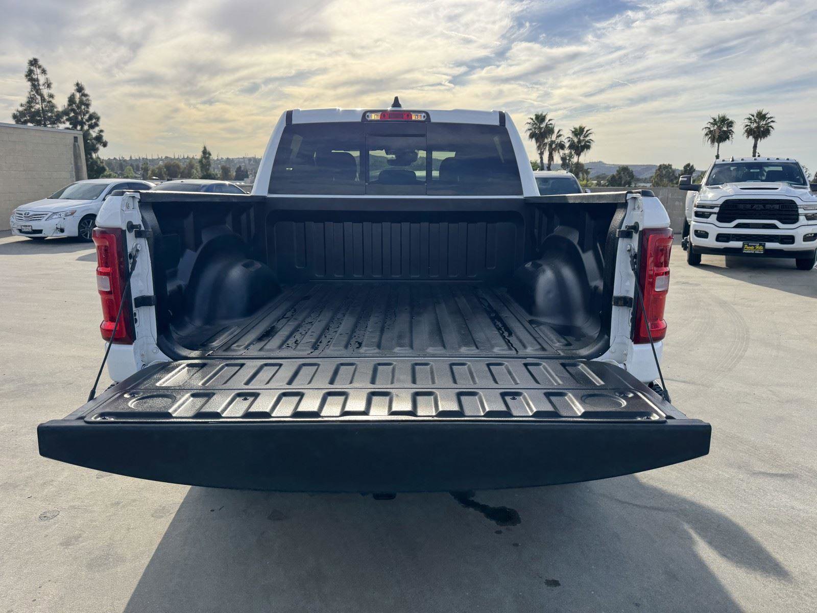 Used 2025 RAM 1500 Big Horn AWD/4WD image 12