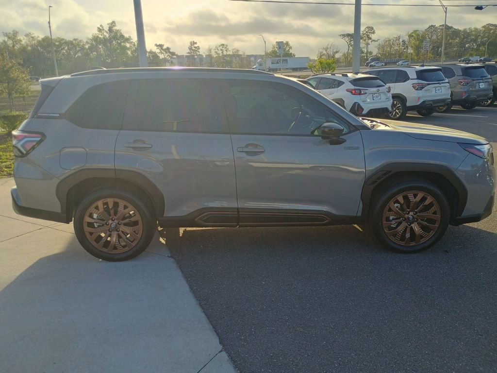 Used 2025 Subaru Forester Sport image 4