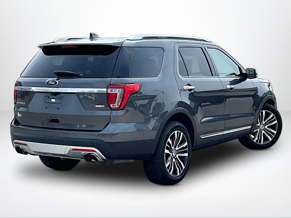 Used 2017 Ford Explorer Platinum AWD/4WD image 3