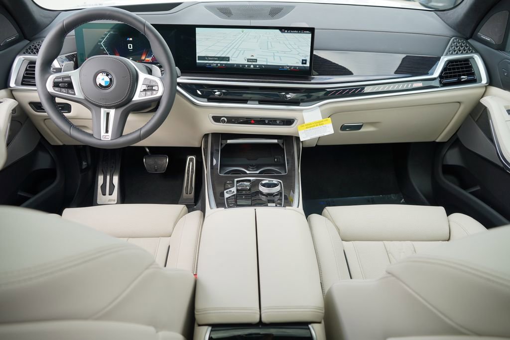 New 2026 BMW X7 M60i image 14