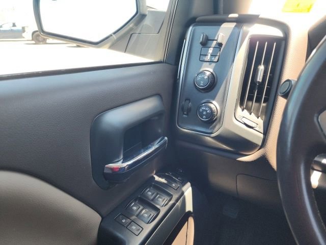 Used 2017 Chevrolet Silverado 1500 LT w/ All Star Edition AWD/4WD image 37