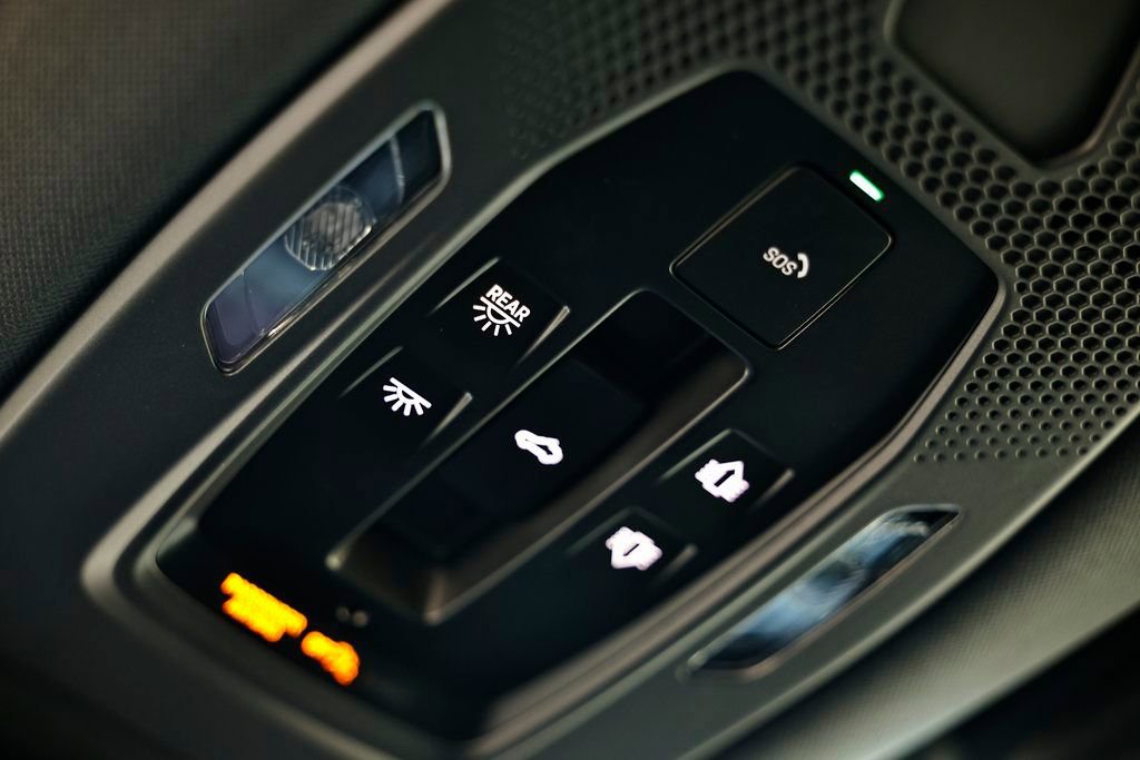 Certified 2026 Porsche Cayenne E-Hybrid AWD/4WD image 44