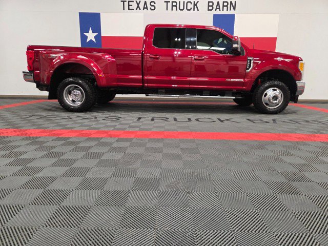 Used 2017 Ford F350 Lariat w/ FX4 Off-Road Package image 14