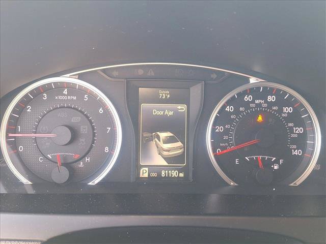 Used 2016 Toyota Camry SE w/ Moonroof Package FWD image 11