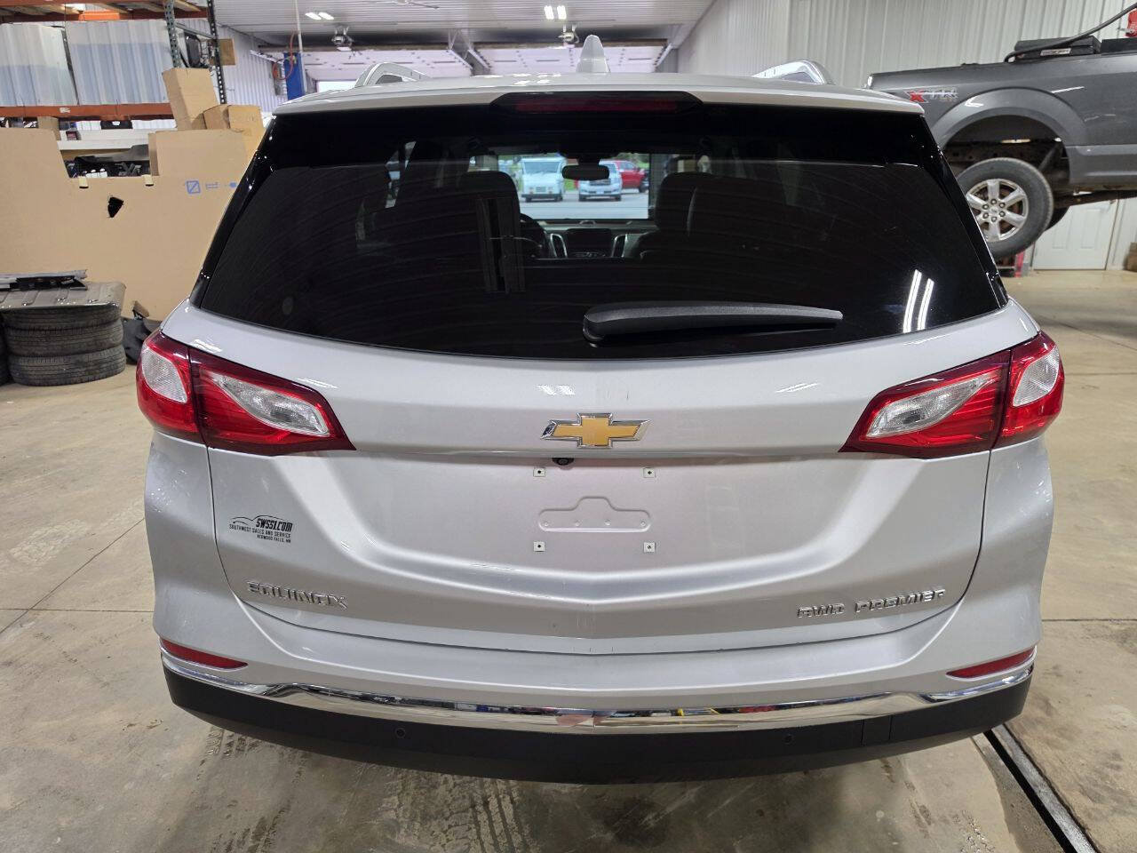 Used 2021 Chevrolet Equinox Premier w/ LPO, Floor Liner Package AWD/4WD image 7