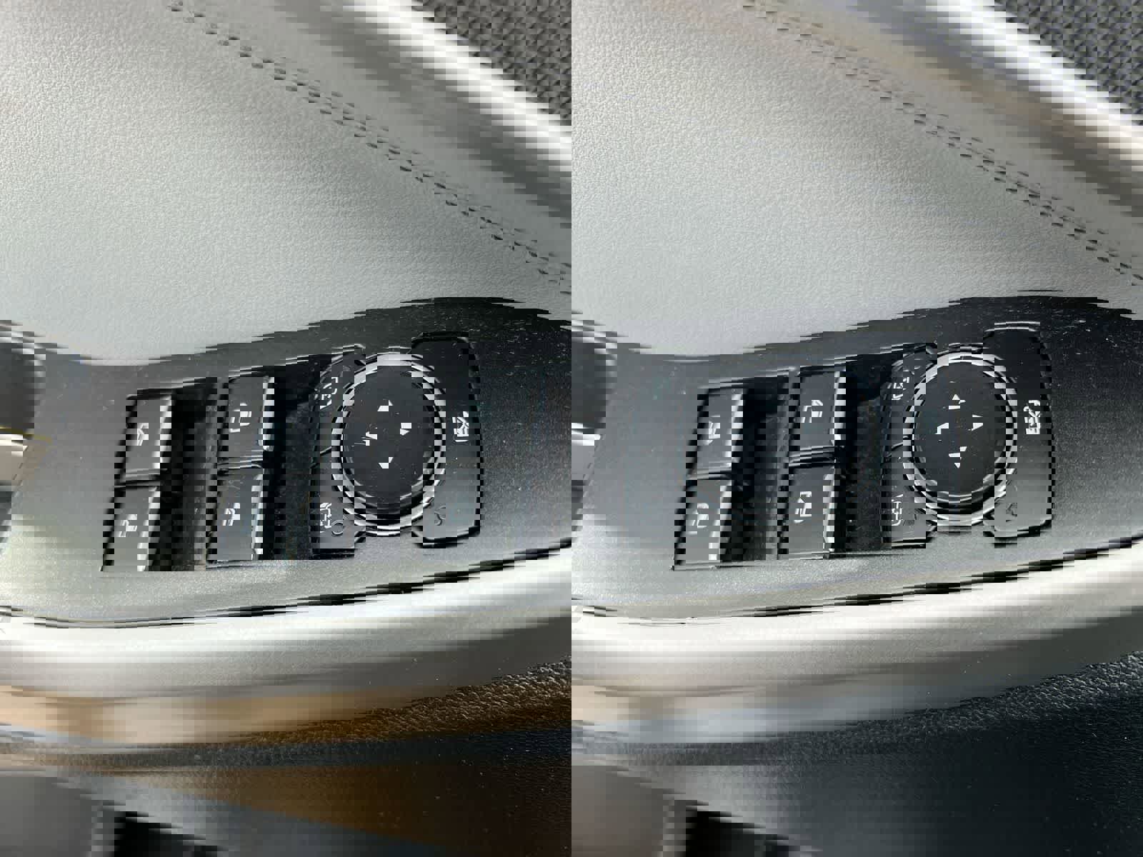 Used 2023 Ford Explorer XLT w/ Equipment Group 202A image 17