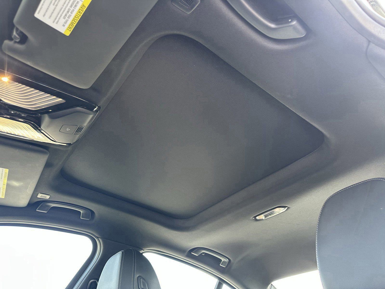 Certified 2025 BMW 330i Sedan image 24