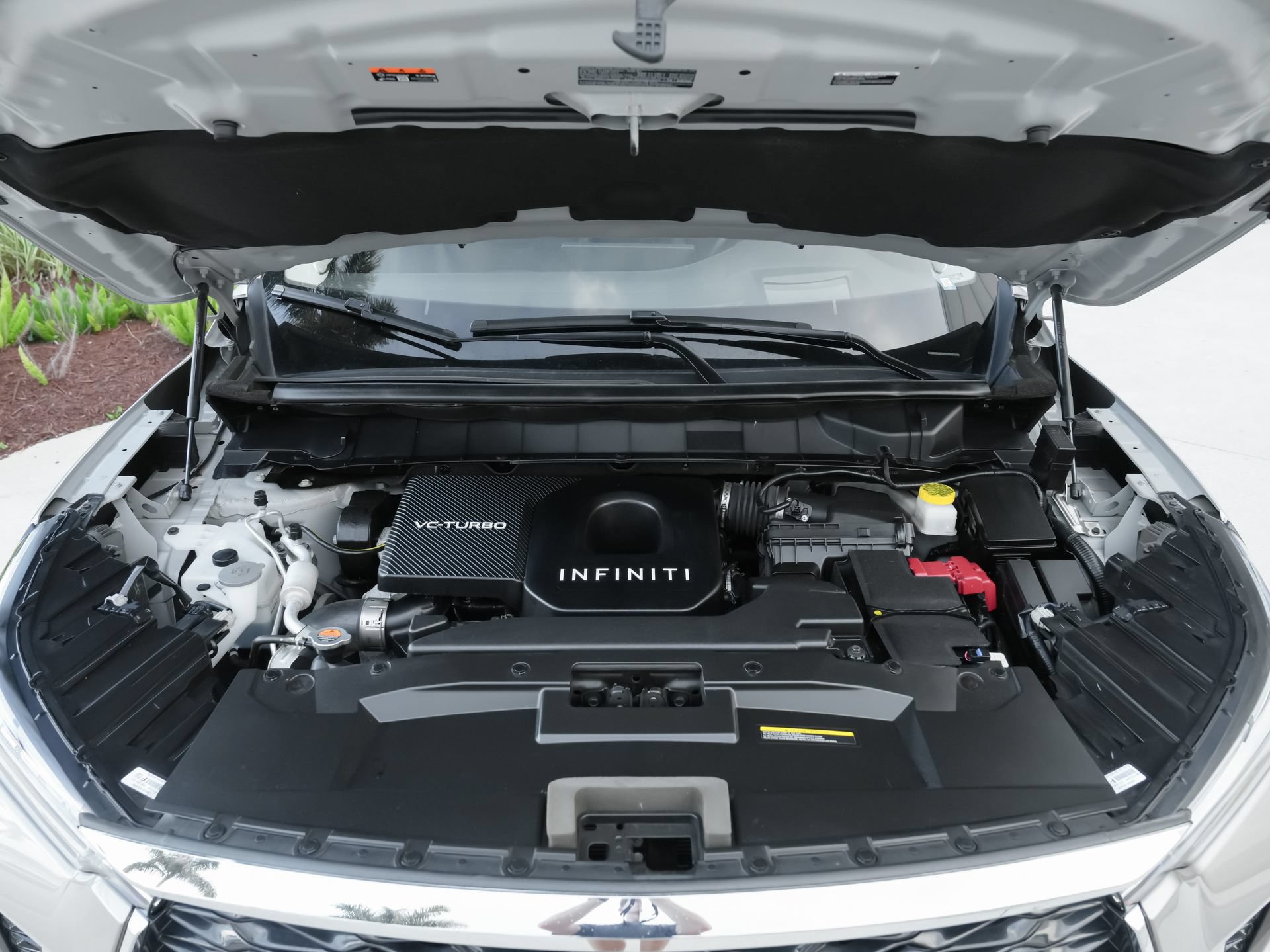 Used 2025 INFINITI QX60 Sensory w/ Vision Package AWD/4WD image 43