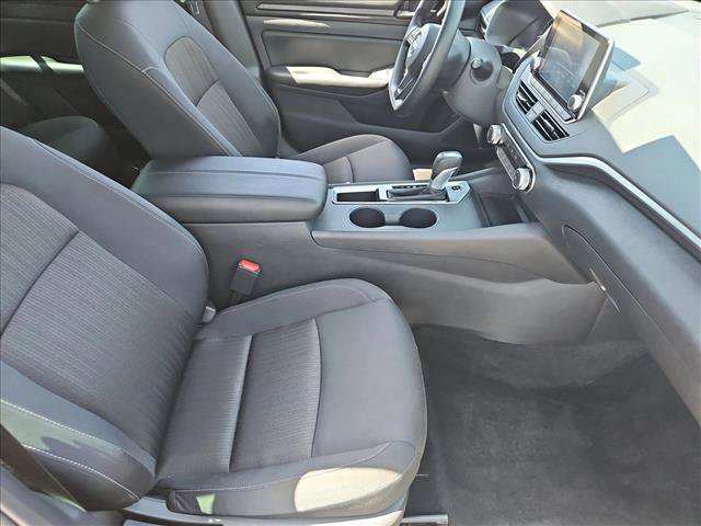 Certified 2025 Nissan Altima 2.5 S FWD image 24